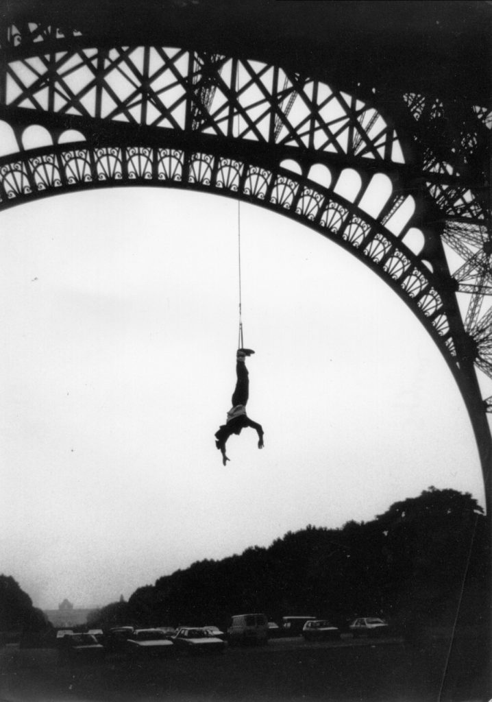 aj hackett's famous jump from the eiffel tower media