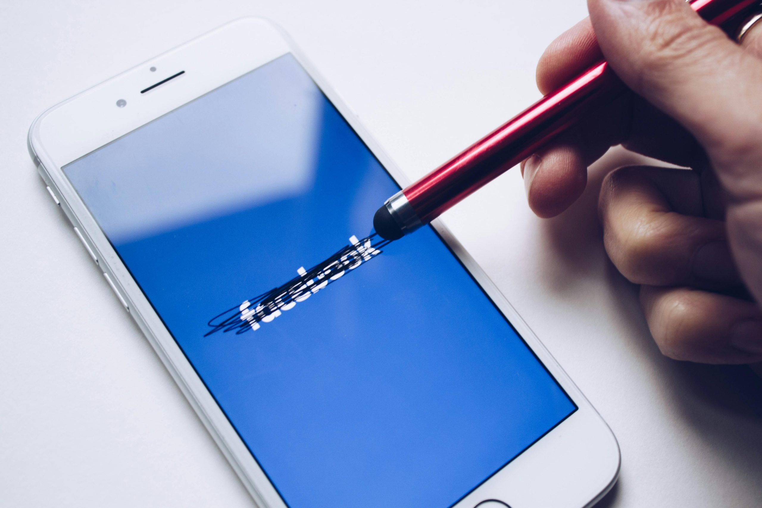 can a business succeed without social media