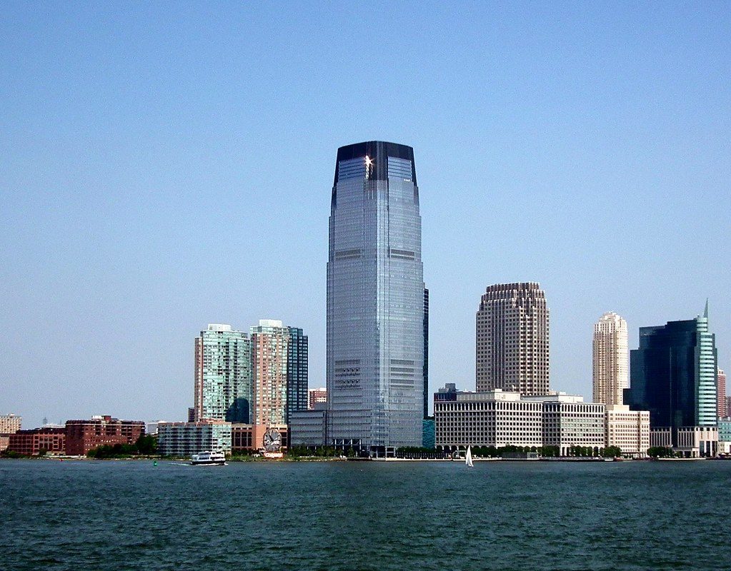 goldman sachs tops forecasts as trading revenue surges