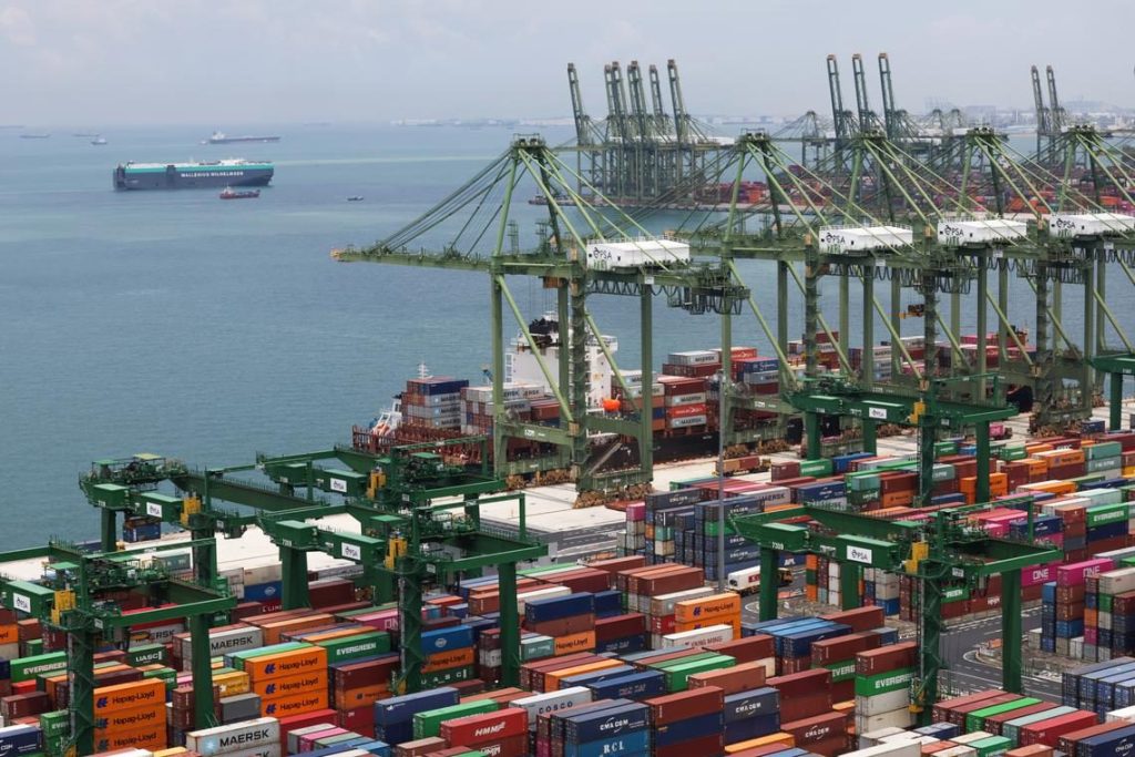 singapore’s non oil exports slump unexpectedly in august