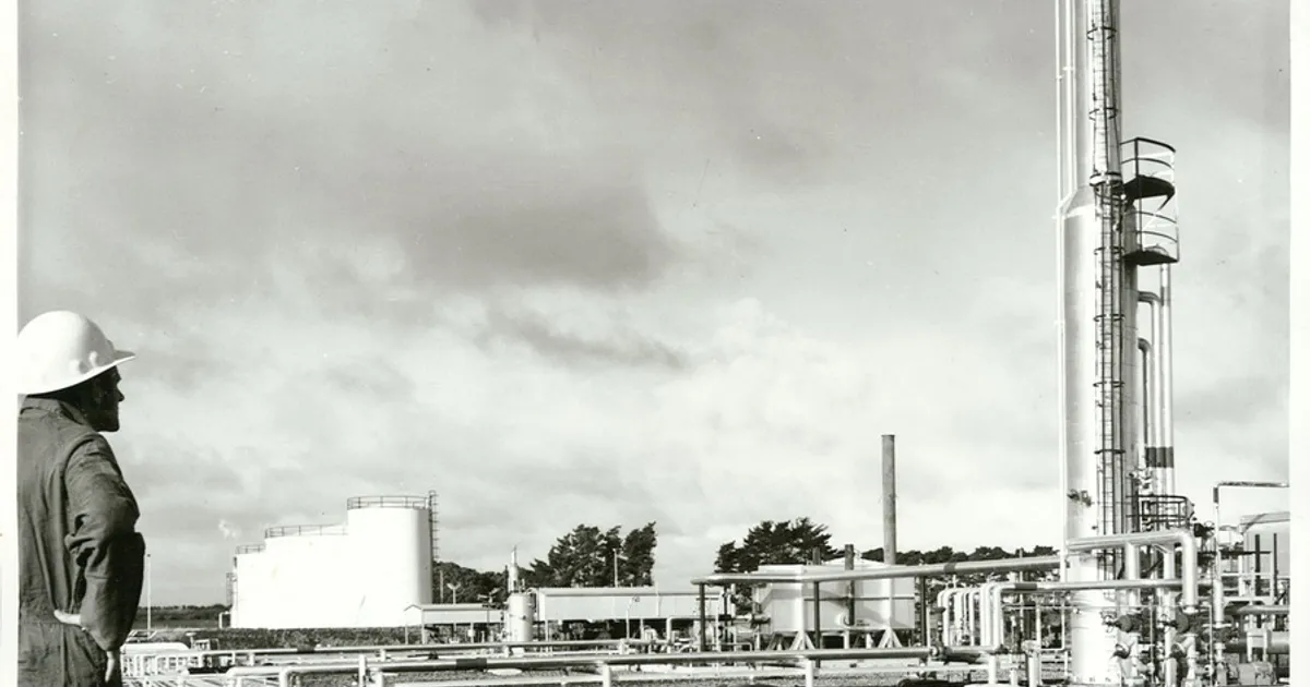 Kapuni Natural Gas. Production Plant, Taranaki (41487974881)