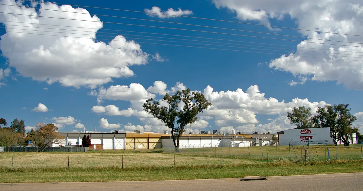File:Heinz-Watties factory in Bomen.jpg